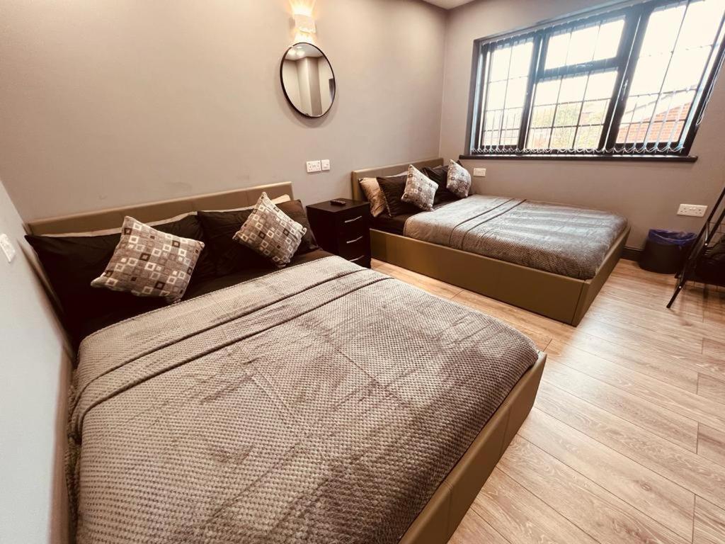 Urban Escape *4 Bedroom House* With Free Parking Birmingham Exteriér fotografie